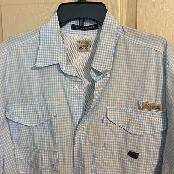 Columbia light blue gingham fishing shirt - Picture 2 of 4